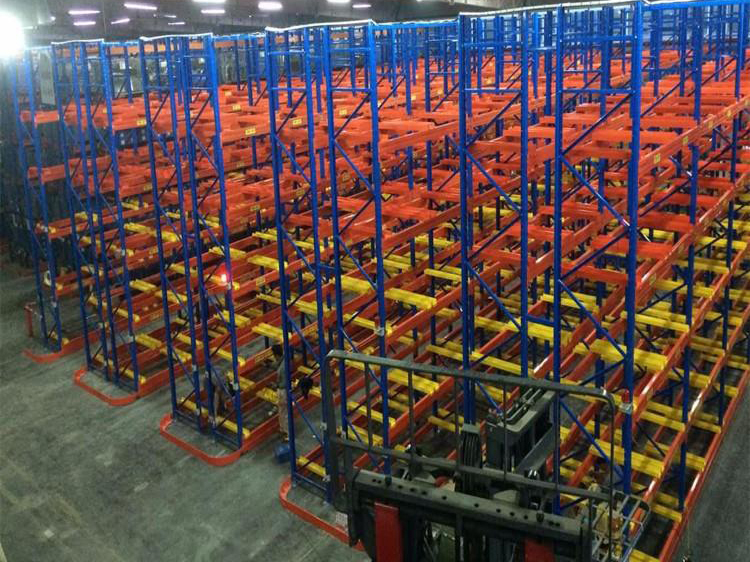 Very Narrow Aisle Pallet Rack